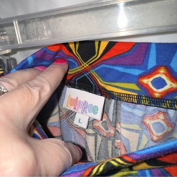 Lularoe Large Madison Pleated Pockets Geometric Pattern Blue Multi Color Skirt - Picture 4 of 7